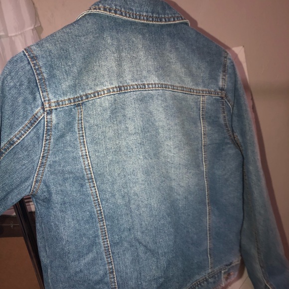 Distressed denim jacket - Picture 3 of 5
